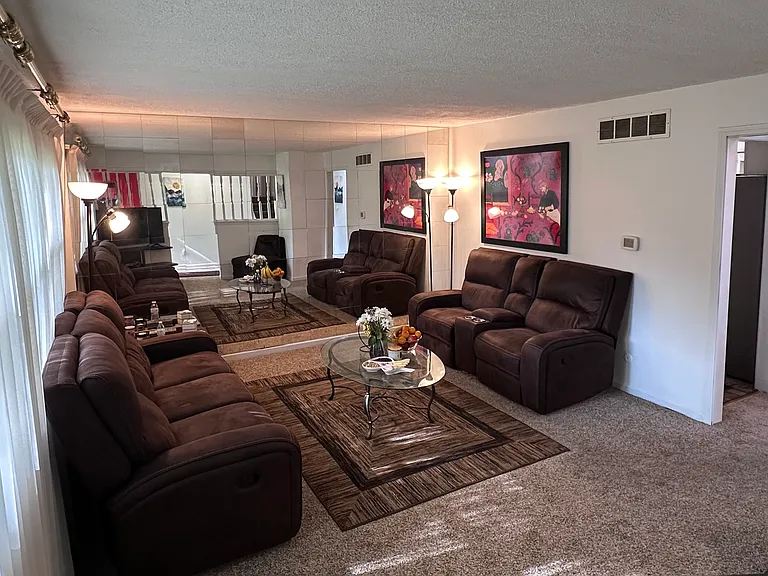 9257 N Temple Ave — Photo 4