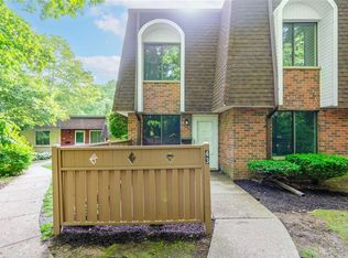 43 Blue Ridge Dr, Medford, NY 11763