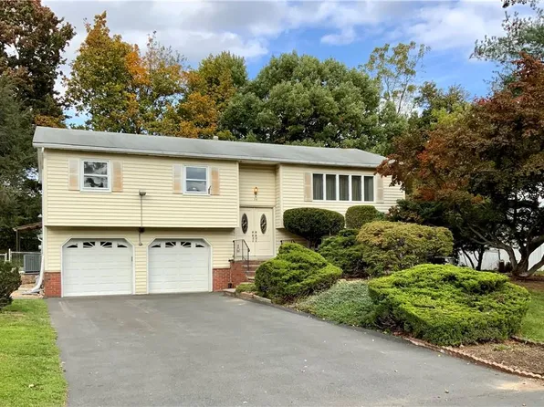 26 Northpark Drive, Garnerville, NY 10923