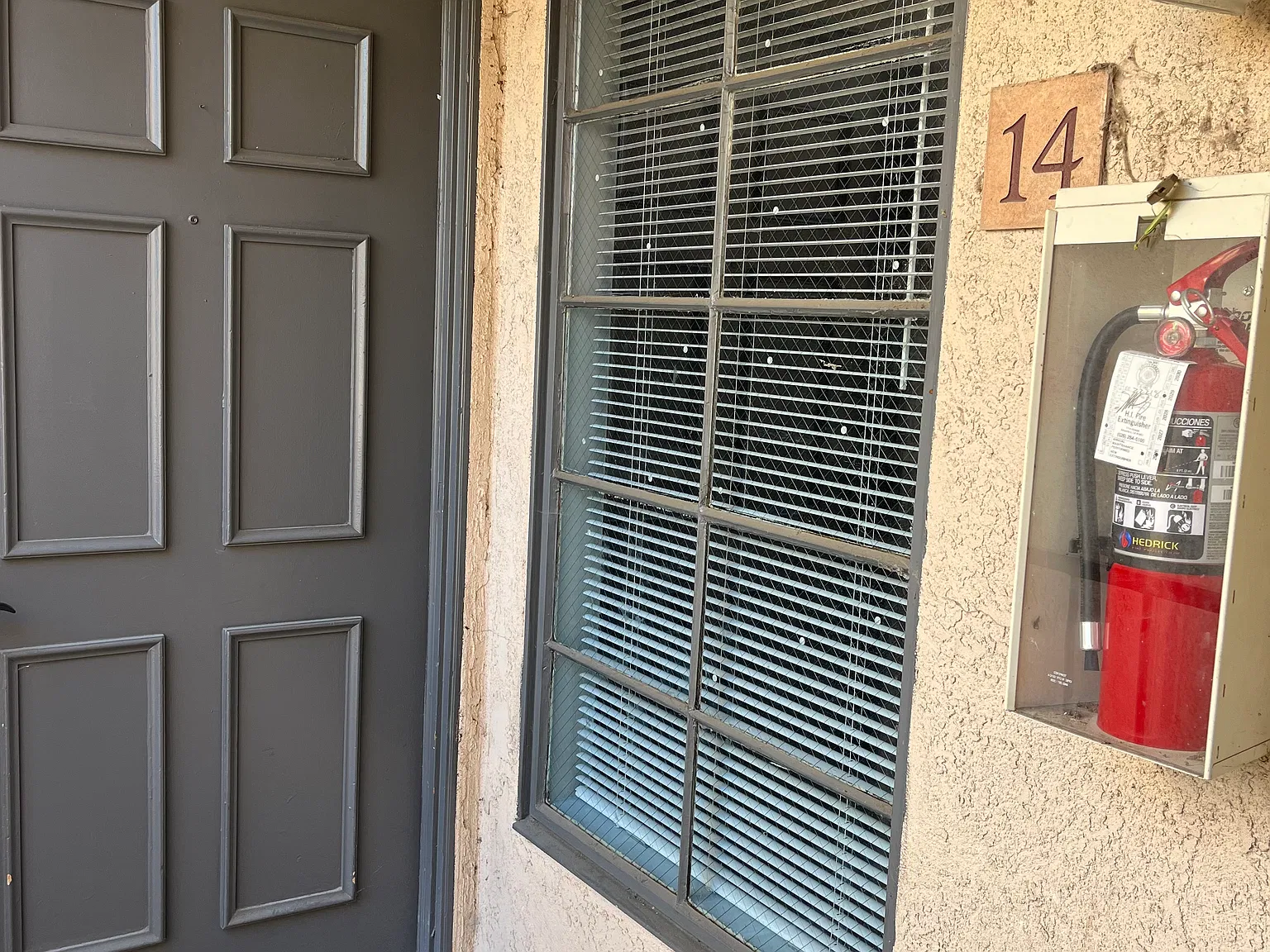 2 bed, 900 sqft, $2,495 — Photo 3