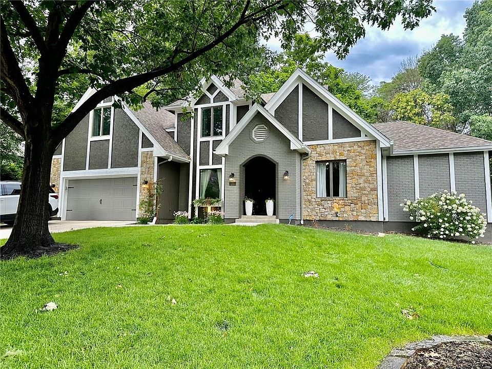 131 Woodlands Dr E, Gladstone, MO 64119 MLS 2448417 Zillow