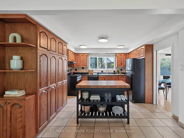 1038 Arnot Rd — Photo 15
