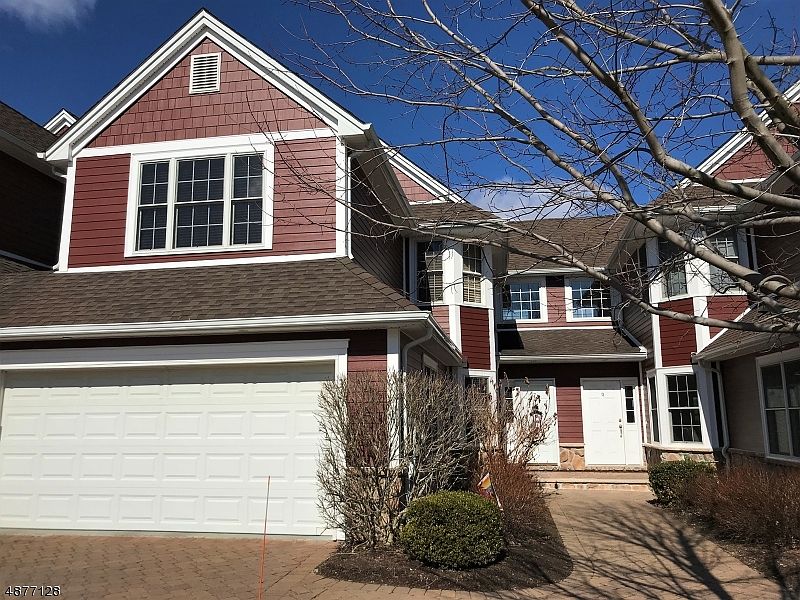 1st image of 7 Rockhall Ct