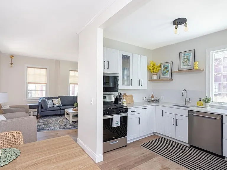 4 Gladding Ct — Photo 17