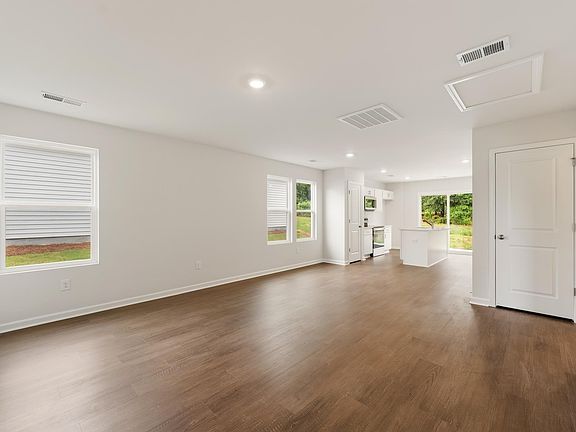 2nd image of 155 Cloverfield Ln Homesite 85
