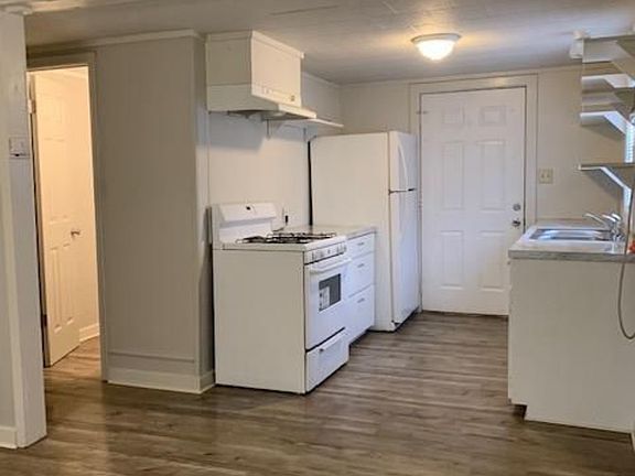 4th image of 4204 Alma Ln #1