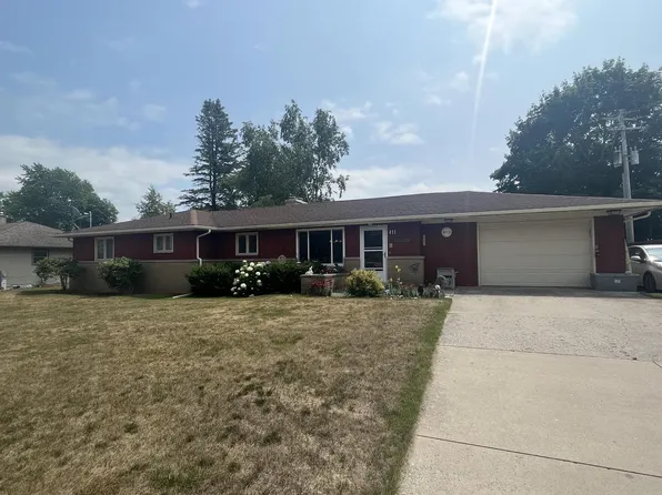 411 Forest Home DRIVE, Francis Creek, WI 54214
