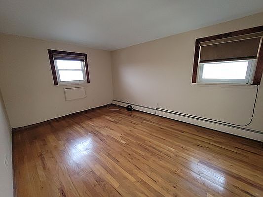 4th image of 158-48 103rd St #2