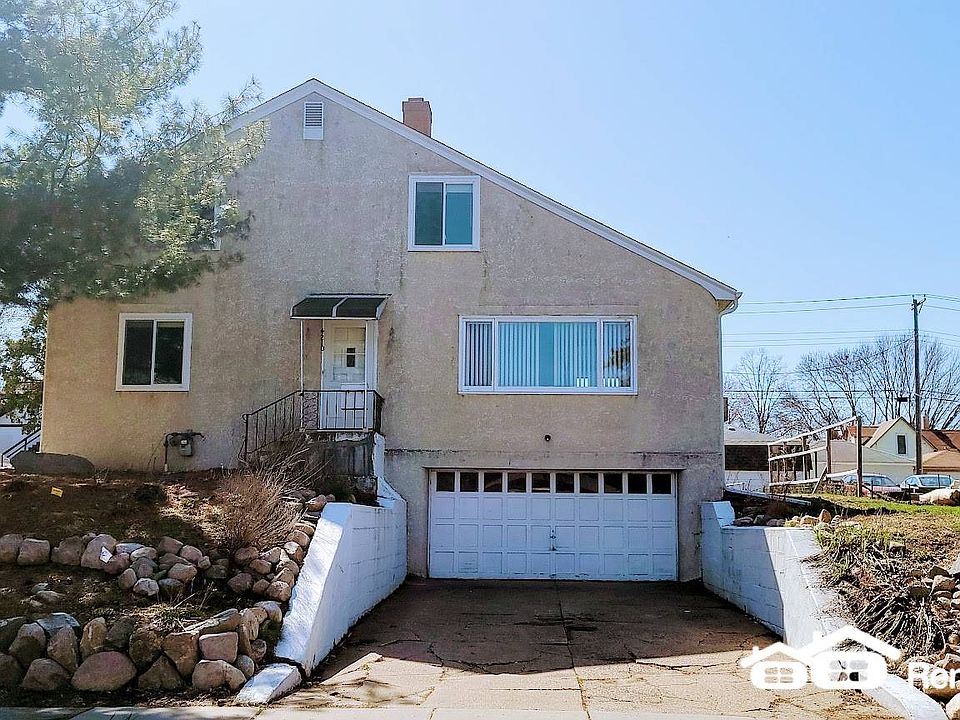 1st image of 4210 Quincy St NE #1