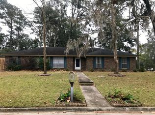 939 Moss Dr, Savannah, GA 31410