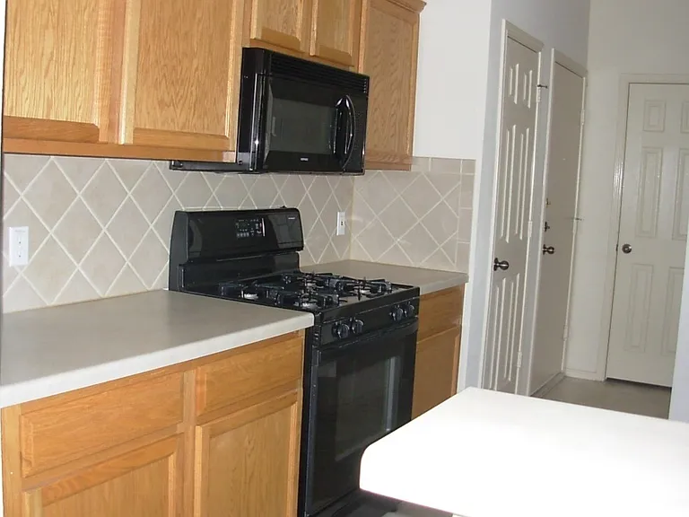 8700 Dulcet Dr — Photo 13