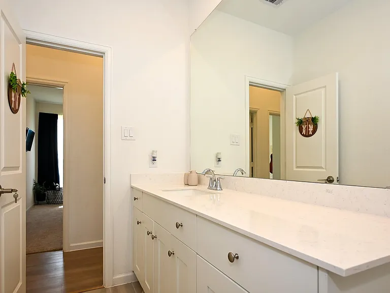 3057 Pensacola Dr — Photo 31