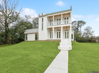 335 3rd St, Denham Springs, LA 70726