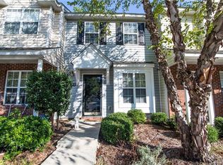 8242 Rudolph Rd, Charlotte, NC 28216