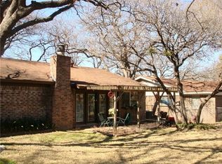 2711 Bent Tree Ln, Arlington, TX 76016
