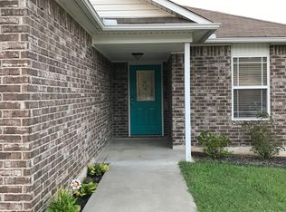 2632 Chapel Creek Dr, Benton, AR 72015