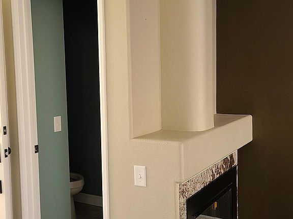 4th image of 27868 Crown Court Cir