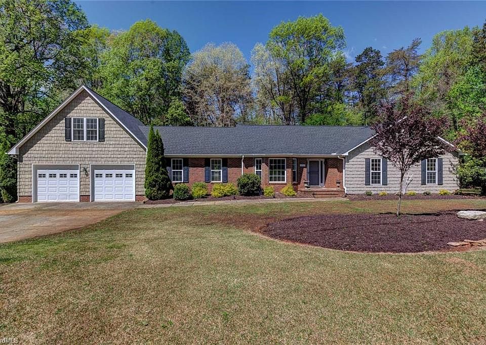 1st image of 6909 Bronco Ln