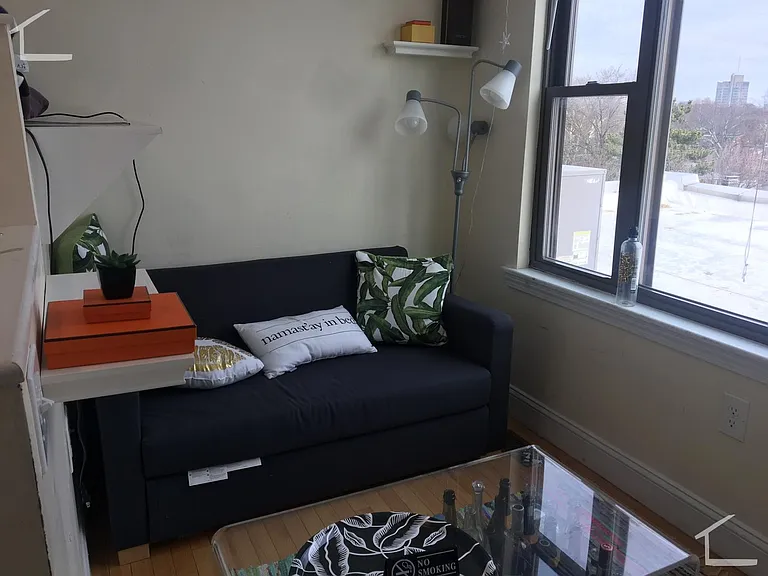 94 Pleasant St #4 — Photo 19