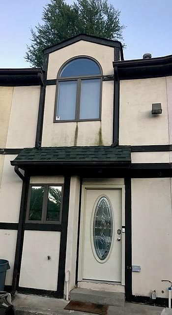 1st image of 34 Stonecrest Ct