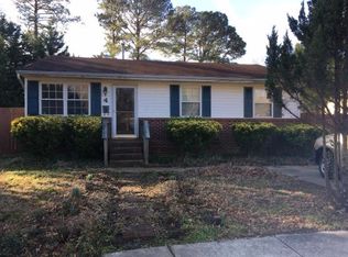 4 Barfoot Cir, Hampton, VA 23664