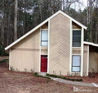 1st image of 3951 Woodland Cir SE
