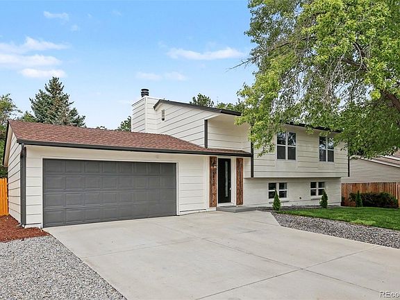 4th image of 8830 W 92nd Place