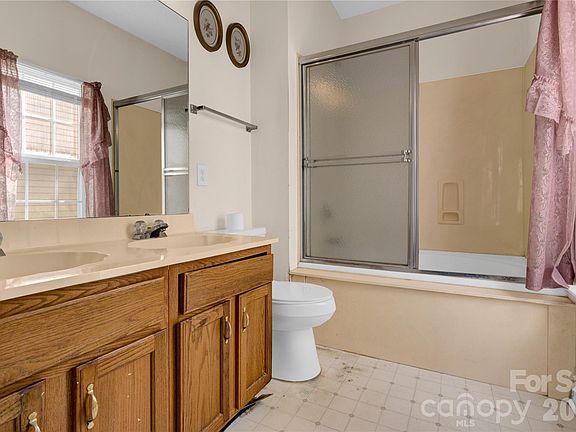 4th image of 7404 Wapiti Ct