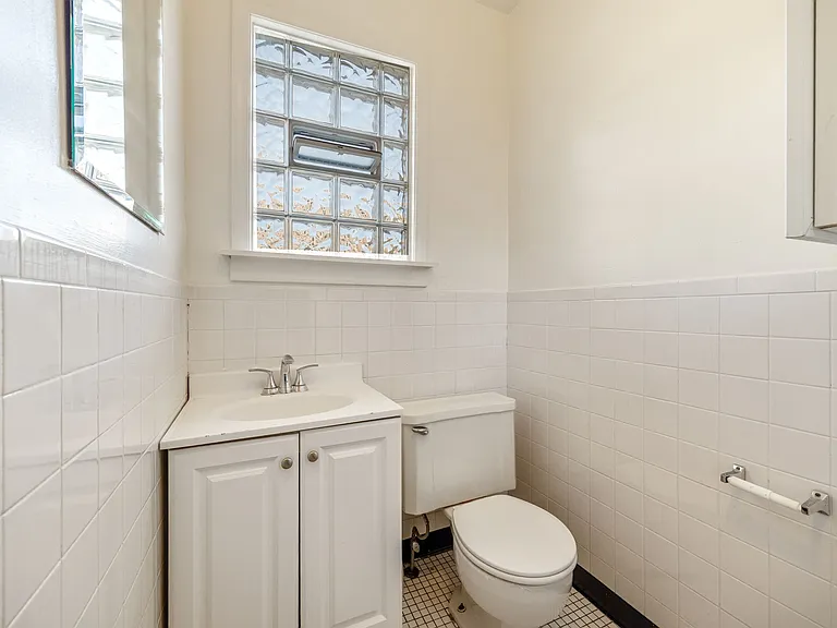 2148 Maple Ave #1 — Photo 6