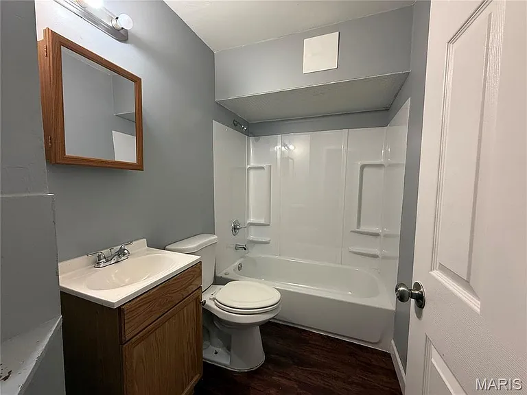 452 Bluff Dr — Photo 8