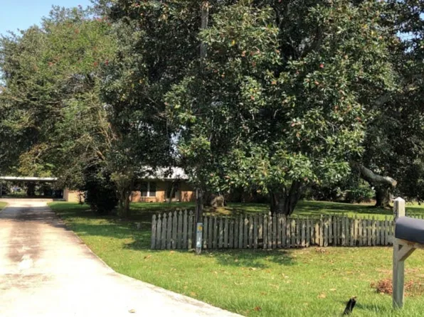 149 E Butcher Switch Rd, Lafayette, LA 70507