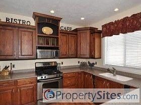 3rd image of 5413 W Mayflower St