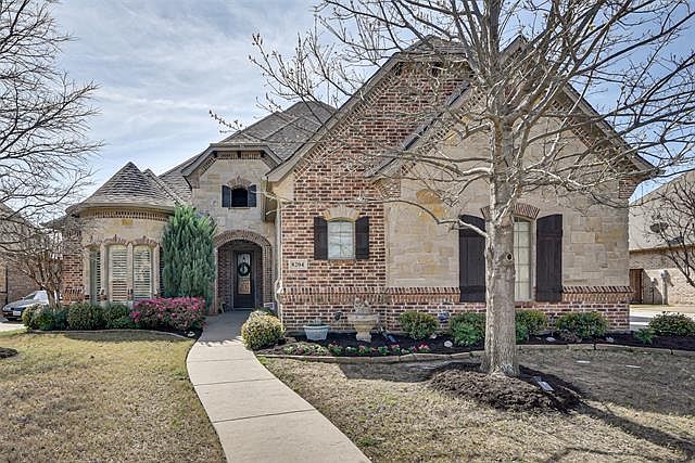 1st image of 8204 Oak Knoll Dr