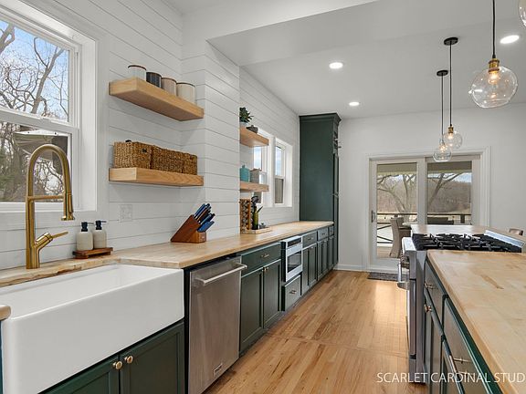 2nd image of 705 Spring Beach Way