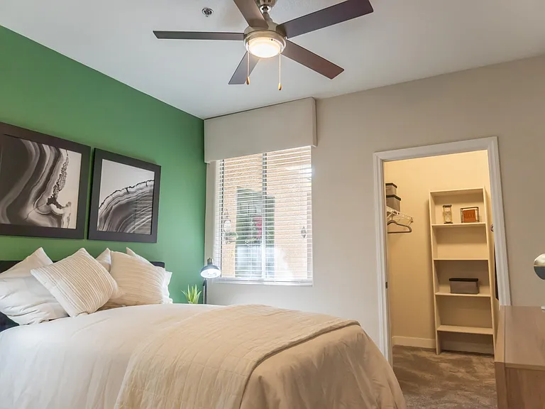 St. Clair Apartment Homes — Photo 6