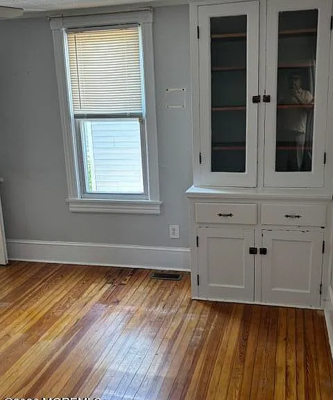 111 Embury Ave #REAR — Photo 3