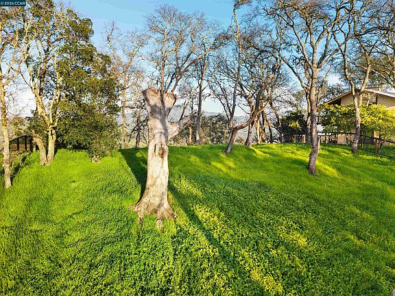 2nd image of 0 Castle Crest Rd