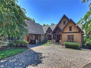 10412 Wildlife Rd, Charlotte, NC 28278