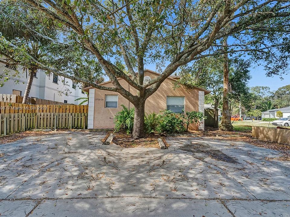 1st image of 2723-2725 SW 15th Ct
