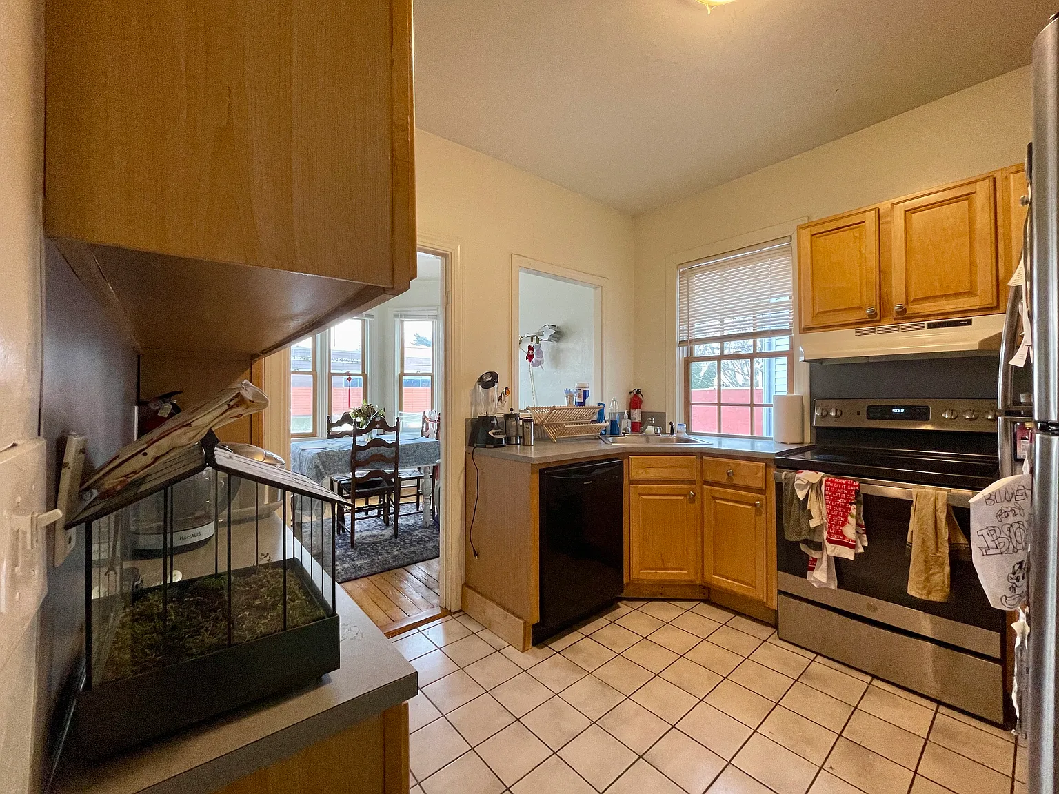 373 Thayer St — Photo 3