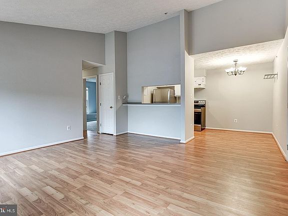 5th image of 6420 Green Field Rd Unit 808