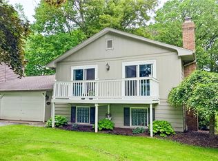 3142 Howell Dr, Poland, OH