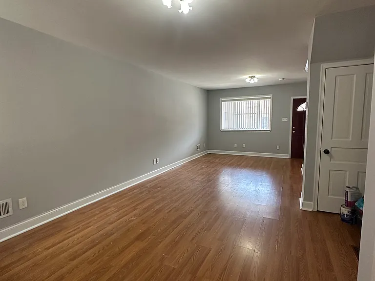 2249 E Cambria St — Photo 5