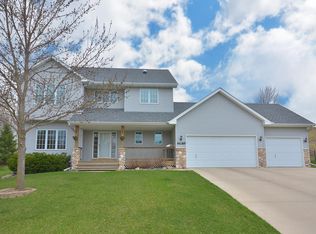 14289 Dove Ct NE, Prior Lake, MN 55372