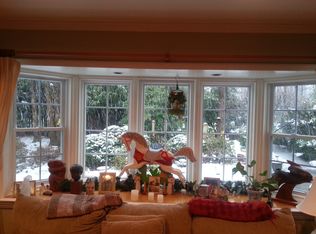 3716 Carriage House Ct, Alexandria, VA 22309
