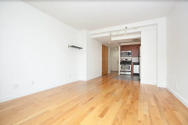 Rented by REAL New York | media 16