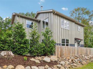 16510 Bundysburg Rd, Middlefield, OH 44062