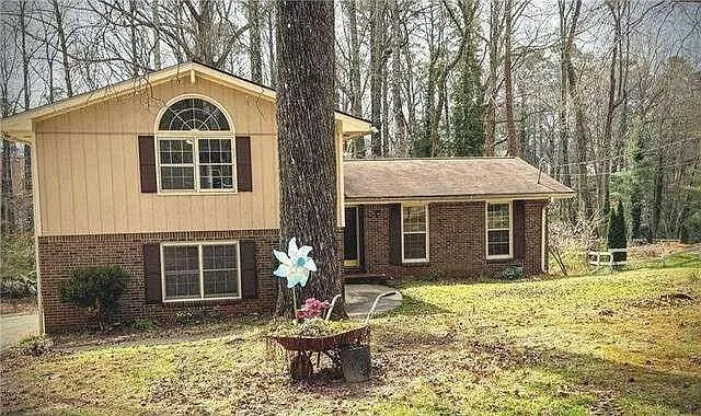 4093 Hideaway Dr — Photo 1