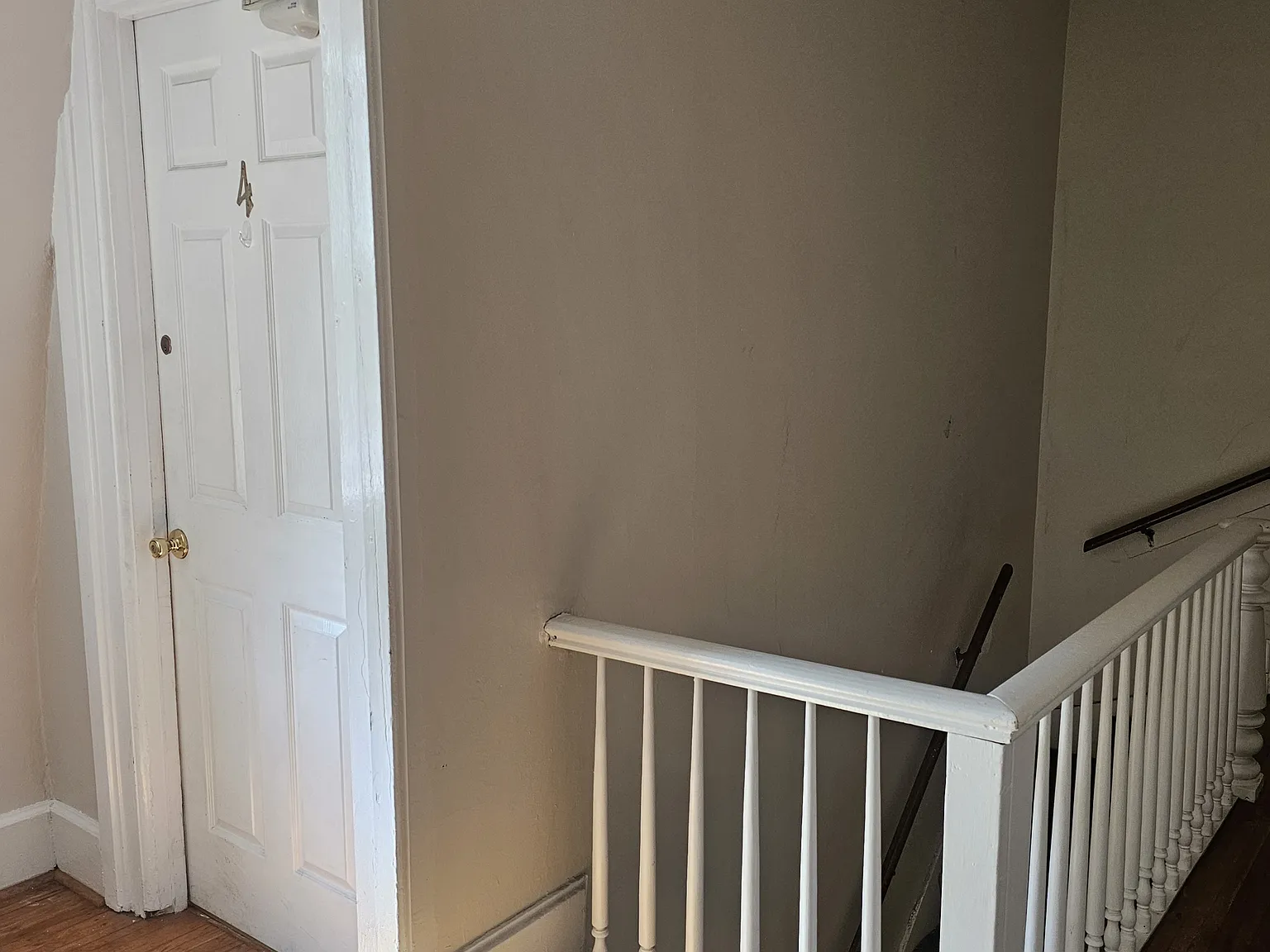 Studio, 350 sqft, $850 — Photo 3