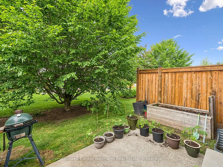 165 Terraview Cres #2 — Photo 34